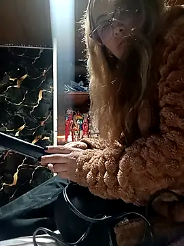 Snapshot of dirty_lady17 chatting on March 20, 2026, 1:28 am dirty lady17 online show from March 20, 2026, 1:28 am