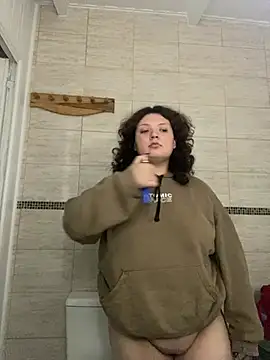 Solangerulo  online show from March 15, 2026, 8:21 am