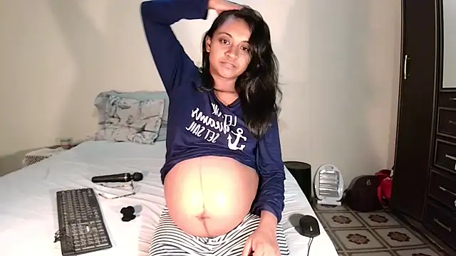 indiansweetflava online show from April 30, 2026, 6:48 pm