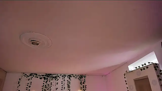 Snapshot of sara_doll77 chatting on November 11, 2025, 3:07 pm sara doll77 online show from November 11, 2025, 3:07 pm