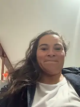 StefiAlizon70 online show from October 18, 2025, 2:24 am