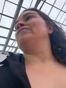 Snapshot of StefiAlizon70 chatting on March 9, 2026, 9:29 pm StefiAlizon70 online show from March 9, 2026, 9:29 pm