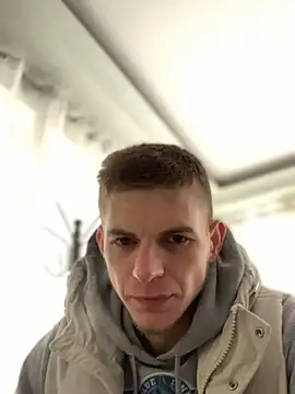 Snapshot of macho1347 chatting on October 28, 2025, 10:47 am macho1347 online show from October 28, 2025, 10:47 am