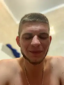 Snapshot of macho1347 chatting on October 6, 2025, 7:58 pm macho1347 online show from October 6, 2025, 7:58 pm