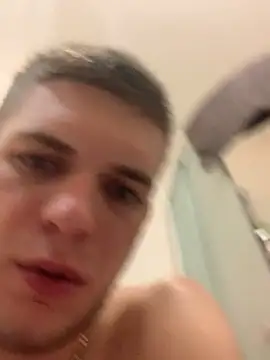 Snapshot of macho1347 chatting on October 17, 2025, 10:07 am macho1347 online show from October 17, 2025, 10:07 am