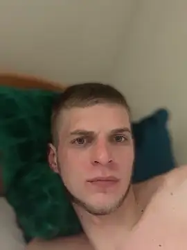 Snapshot of macho1347 chatting on November 21, 2025, 7:18 am macho1347 online show from November 21, 2025, 7:18 am