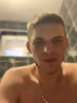 Snapshot of macho1347 chatting on November 3, 2025, 12:20 pm macho1347 online show from November 3, 2025, 12:20 pm