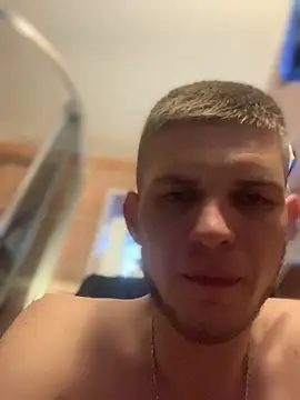 Snapshot of macho1347 chatting on October 20, 2025, 7:09 am macho1347 online show from October 20, 2025, 7:09 am