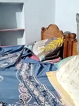 raj0811 online show from January 2, 2025, 8:24 pm