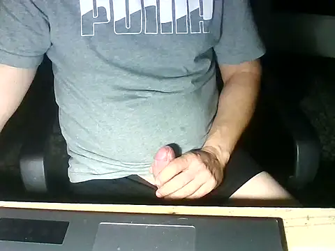 Snapshot of zee06 chatting on November 18, 2025, 9:07 pm zee06 online show from November 18, 2025, 9:07 pm