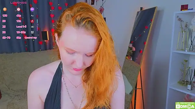 Snapshot of JoyceJones chatting on June 21, 2026, 8:36 pm JoyceJones online show from June 21, 2026, 8:36 pm