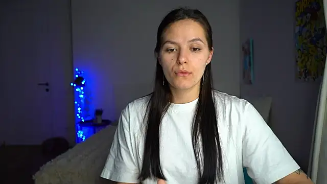 Snapshot of EwelynScott chatting on November 30, 2025, 11:05 pm EwelynScott online show from November 30, 2025, 11:05 pm