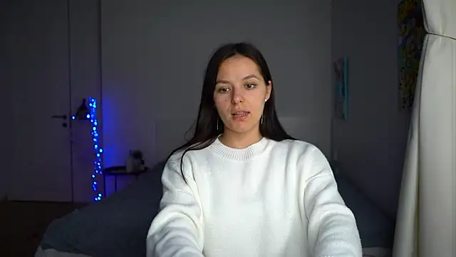 Snapshot of EwelynScott chatting on December 5, 2025, 2:10 am EwelynScott online show from December 5, 2025, 2:10 am