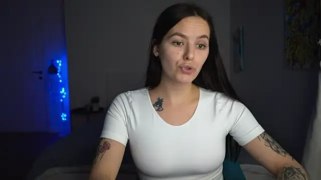 Snapshot of EwelynScott chatting on November 26, 2025, 4:51 pm EwelynScott online show from November 26, 2025, 4:51 pm