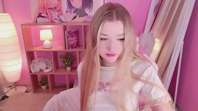 Snapshot of milaa_sun chatting on March 6, 2026, 5:57 am milaa sun online show from March 6, 2026, 5:57 am