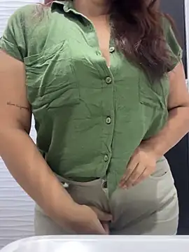 sweetdulcexxx online show from June 22, 2026, 4:04 pm