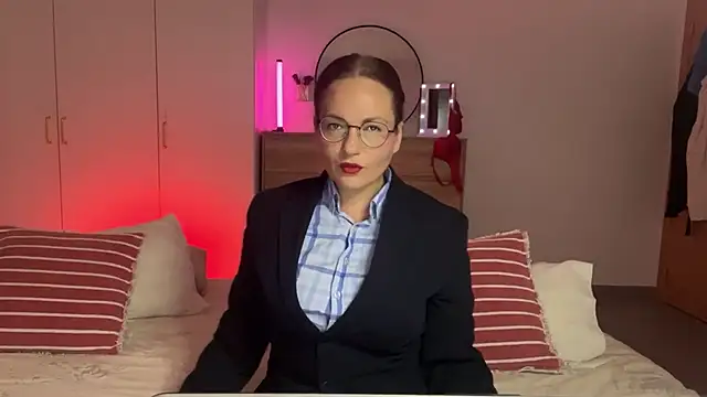 UnderWunder online show from July 15, 2026, 8:16 pm