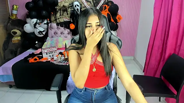 Mindy 19 online show from November 3, 2025, 11:03 am