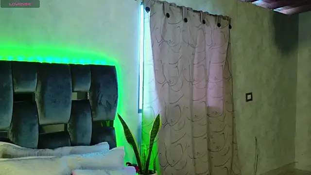 Taurito    online show from October 27, 2025, 1:01 pm