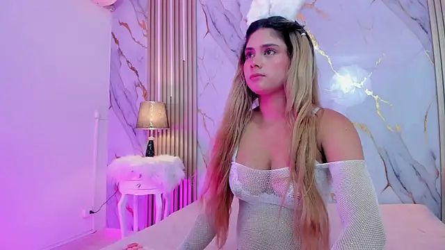 Snapshot of sharon_greey chatting on November 12, 2025, 8:01 pm sharon greey online show from November 12, 2025, 8:01 pm