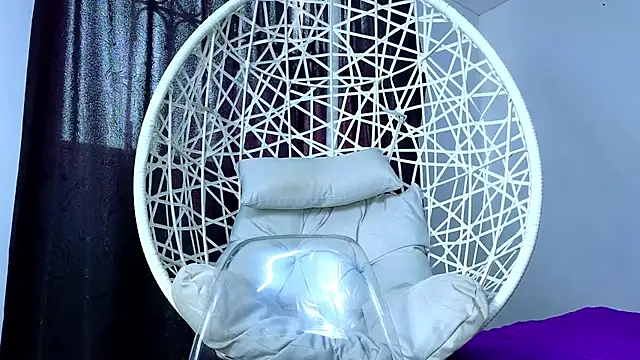 Snapshot of cuteeimy chatting on December 16, 2025, 6:56 pm cuteeimy online show from December 16, 2025, 6:56 pm