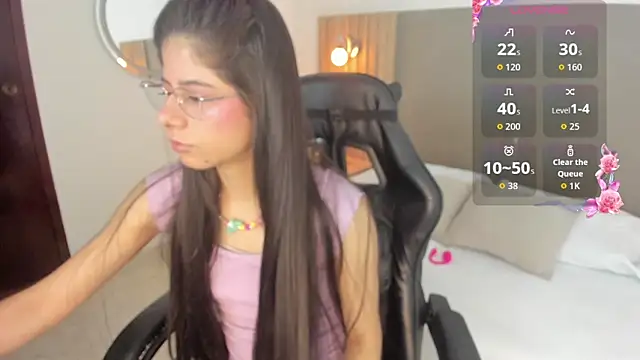 Snapshot of carlina_15 chatting on June 13, 2026, 12:25 pm carlina 15 online show from June 13, 2026, 12:25 pm