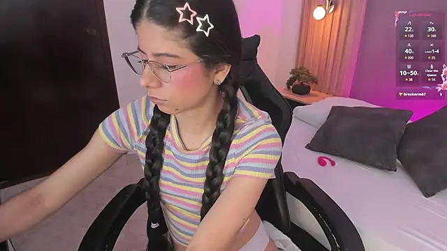 Snapshot of carlina_15 chatting on July 28, 2026, 12:48 pm carlina 15 online show from July 28, 2026, 12:48 pm