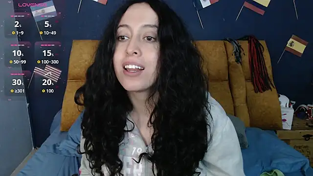 Snapshot of KendraaSimons chatting on July 5, 2026, 4:19 am KendraaSimons online show from July 5, 2026, 4:19 am