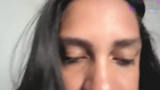 Snapshot of Alice_Parkerx chatting on July 1, 2026, 10:48 am Alice Parkerx online show from July 1, 2026, 10:48 am