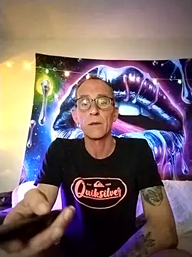 Snapshot of we_are_fucking_serious chatting on April 1, 2026, 11:01 pm we are fucking serious online show from April 1, 2026, 11:01 pm