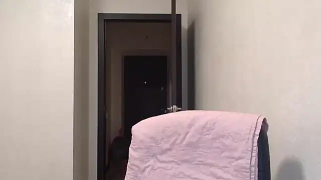 Silviaa a online show from February 25, 2026, 8:08 pm