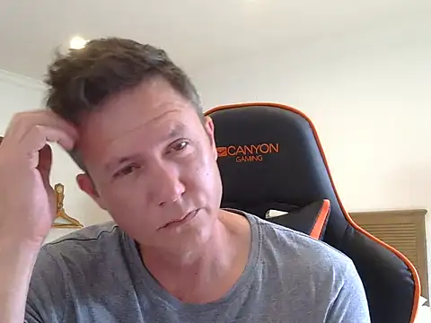 Snapshot of TroyDieselXXX chatting on December 15, 2025, 6:19 am TroyDieselXXX online show from December 15, 2025, 6:19 am