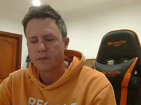 TroyDieselXXX online show from May 4, 2026, 6:22 pm