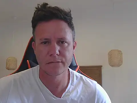 Snapshot of TroyDieselXXX chatting on November 2, 2025, 5:01 am TroyDieselXXX online show from November 2, 2025, 5:01 am