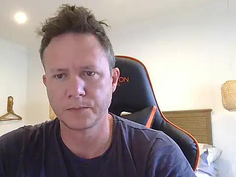 Snapshot of TroyDieselXXX chatting on December 4, 2025, 5:39 am TroyDieselXXX online show from December 4, 2025, 5:39 am