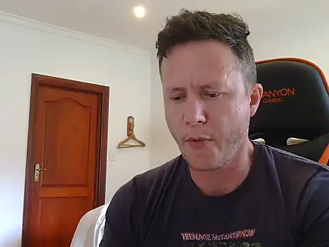 Snapshot of TroyDieselXXX chatting on November 24, 2025, 5:07 am TroyDieselXXX online show from November 24, 2025, 5:07 am