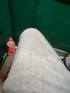 Snapshot of helldonk chatting on September 29, 2025, 2:12 pm helldonk online show from September 29, 2025, 2:12 pm