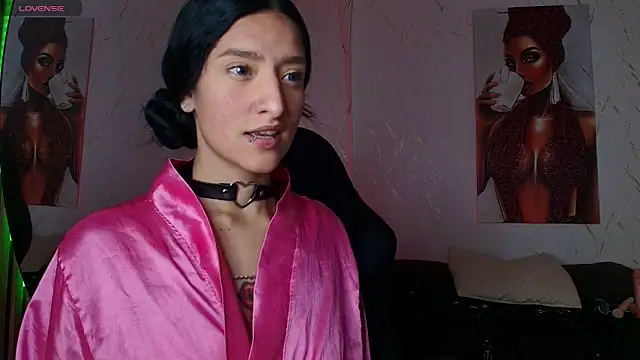 Snapshot of Scaarlettfox chatting on November 10, 2025, 7:41 pm Scaarlettfox online show from November 10, 2025, 7:41 pm