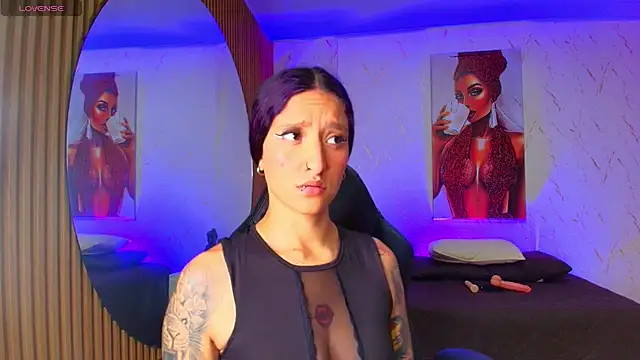 Snapshot of Scaarlettfox chatting on October 7, 2025, 7:48 pm Scaarlettfox online show from October 7, 2025, 7:48 pm