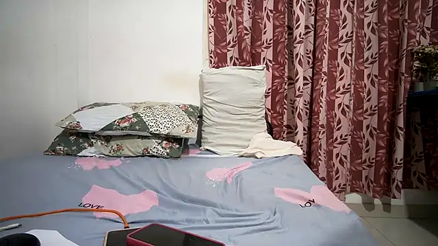 Snapshot of methu01 chatting on March 15, 2026, 12:23 pm methu01 online show from March 15, 2026, 12:23 pm