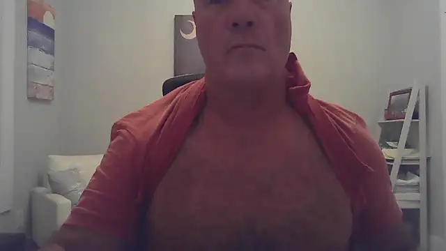 Snapshot of cyclone1212 chatting on May 7, 2026, 9:12 am cyclone1212 online show from May 7, 2026, 9:12 am
