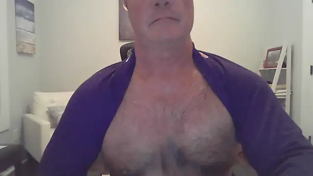 Snapshot of cyclone1212 chatting on December 15, 2025, 10:32 am cyclone1212 online show from December 15, 2025, 10:32 am