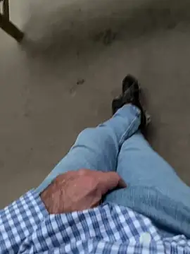 Snapshot of cyclone1212 chatting on November 26, 2025, 11:54 am cyclone1212 online show from November 26, 2025, 11:54 am