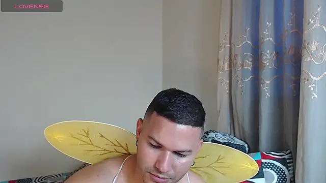 Snapshot of Tim_mz01 chatting on October 31, 2025, 7:54 pm Tim mz01 online show from October 31, 2025, 7:54 pm