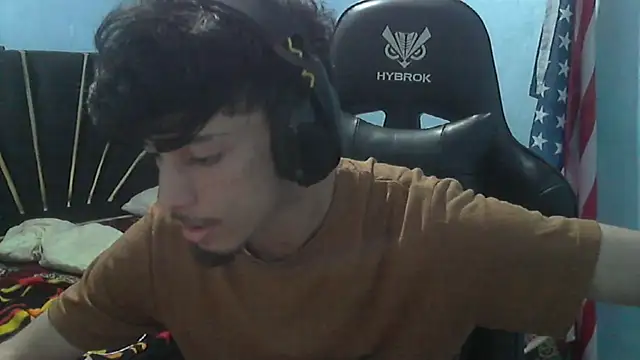 Snapshot of Dark_DesireX chatting on November 5, 2025, 5:16 pm Dark DesireX online show from November 5, 2025, 5:16 pm