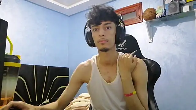 Snapshot of Dark_DesireX chatting on October 21, 2025, 10:14 am Dark DesireX online show from October 21, 2025, 10:14 am