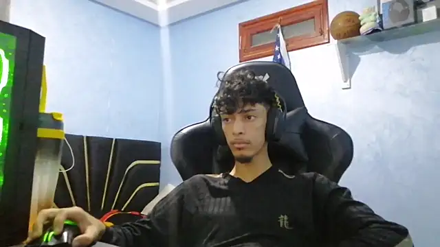 Snapshot of Dark_DesireX chatting on October 23, 2025, 1:54 pm Dark DesireX online show from October 23, 2025, 1:54 pm