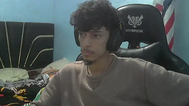 Snapshot of Dark_DesireX chatting on November 14, 2025, 3:26 pm Dark DesireX online show from November 14, 2025, 3:26 pm