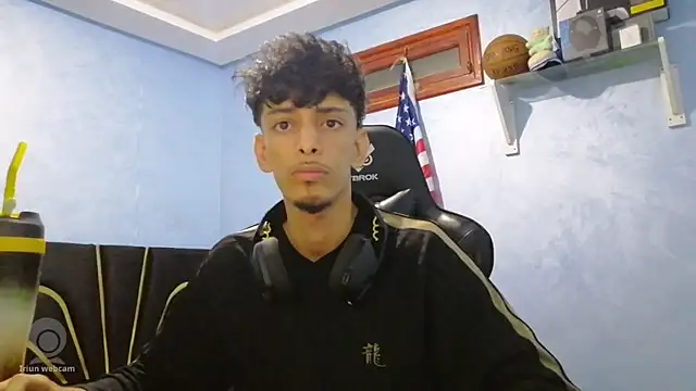 Snapshot of Dark_DesireX chatting on October 21, 2025, 10:31 pm Dark DesireX online show from October 21, 2025, 10:31 pm