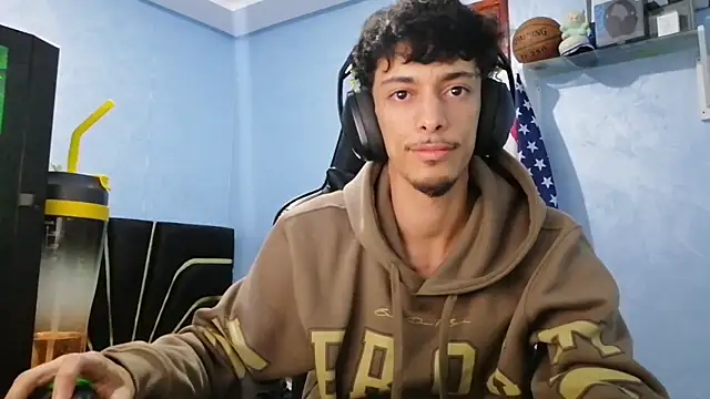 Snapshot of Dark_DesireX chatting on December 4, 2025, 10:09 pm Dark DesireX online show from December 4, 2025, 10:09 pm